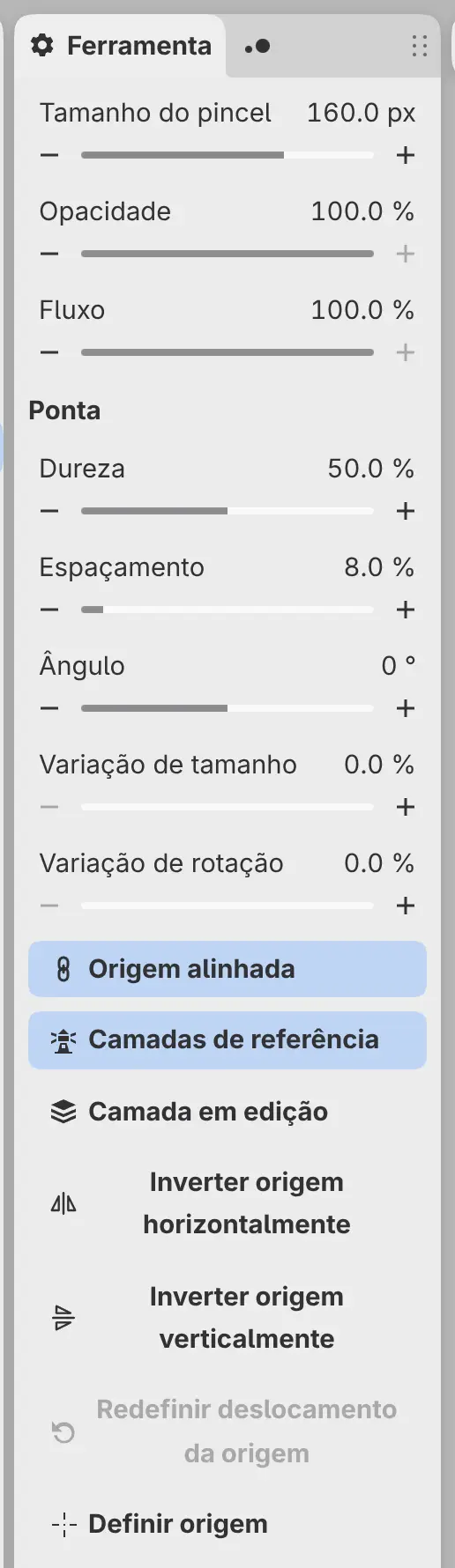 O painel Ferramenta do Carimbo de clonagem, com as configurações do pincel e as configurações de origem.
